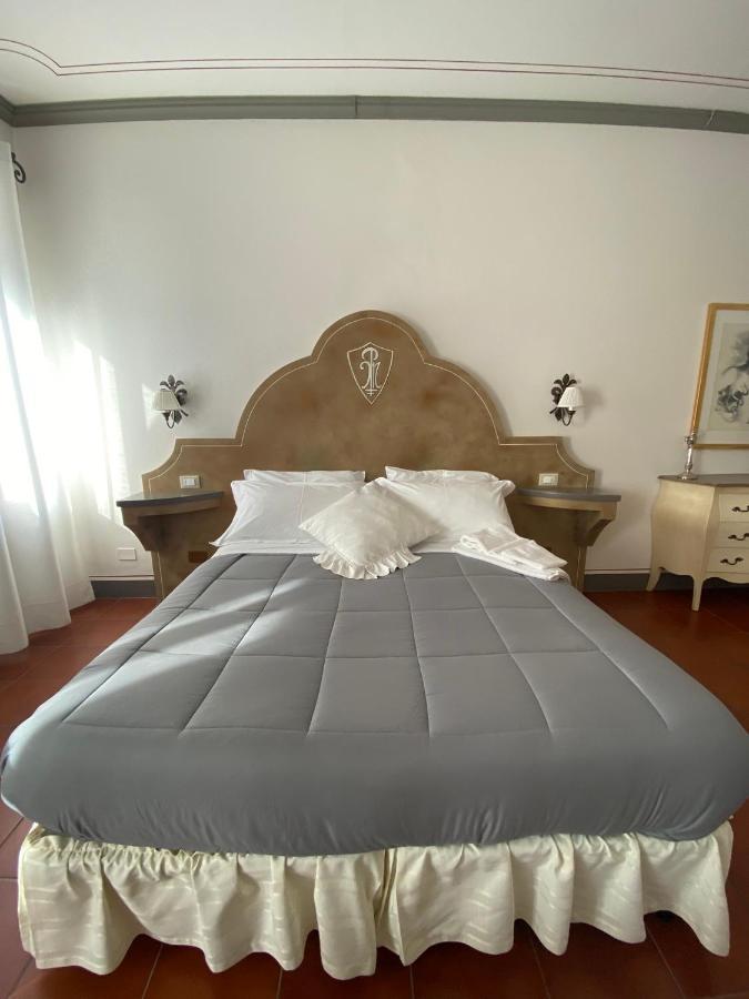 Palazzo Mari Suite & Rooms B&B Montevarchi Bagian luar foto