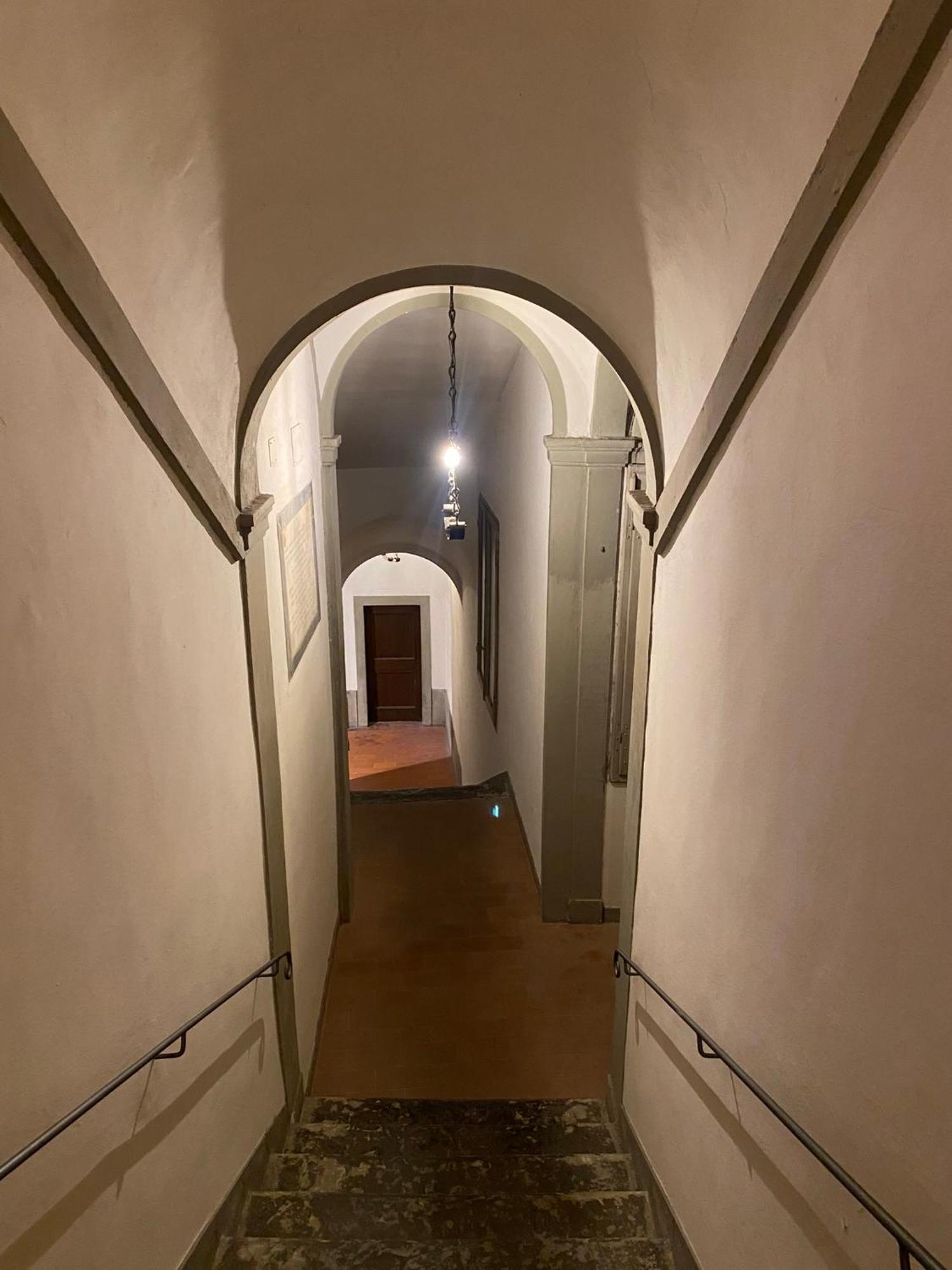 Palazzo Mari Suite & Rooms B&B Montevarchi Bagian luar foto