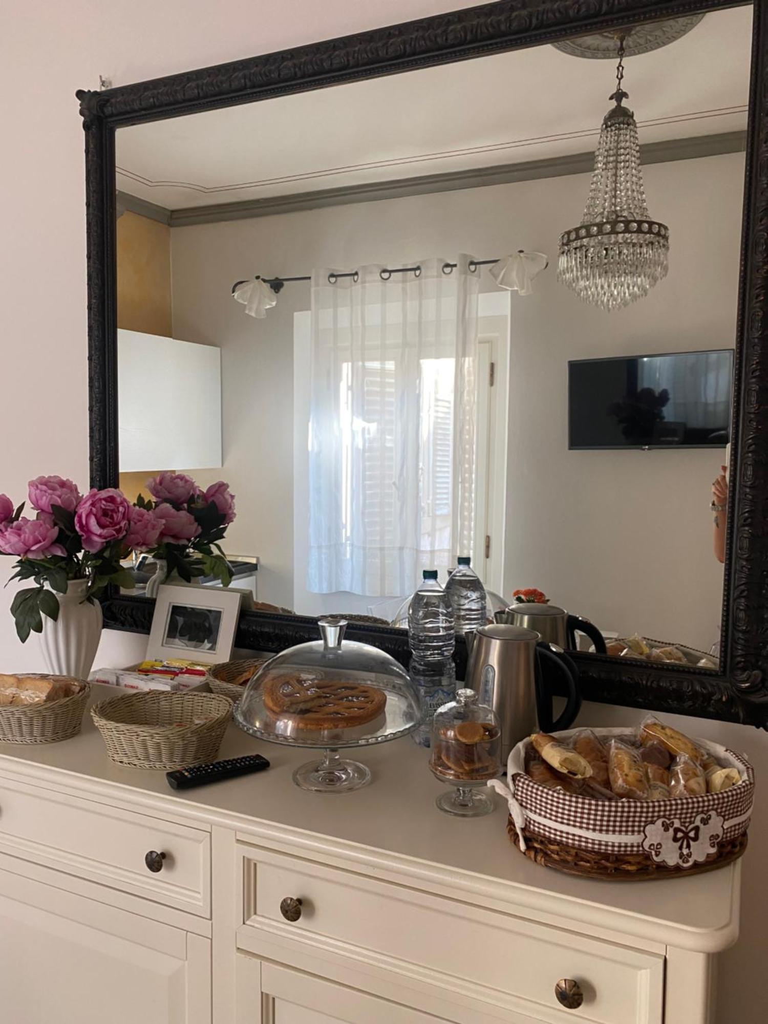 Palazzo Mari Suite & Rooms B&B Montevarchi Bagian luar foto